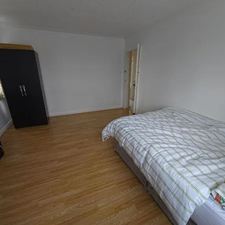 Jusdor Six Bed Lovely In Filton *