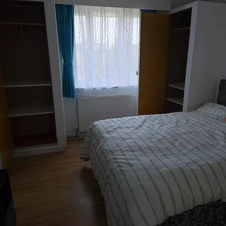 Jusdor Six Bed Lovely In Filton Bristol