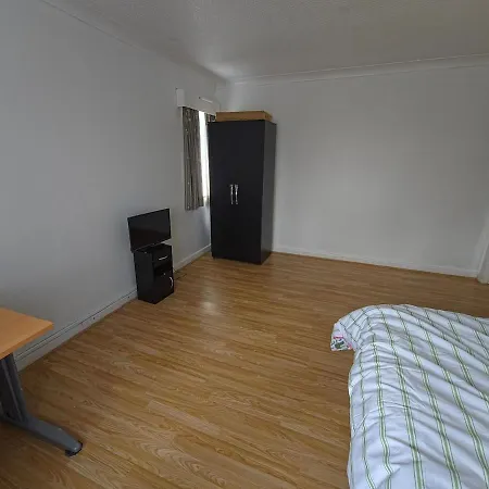 Jusdor Six Bed Lovely In Filton Apartmán *