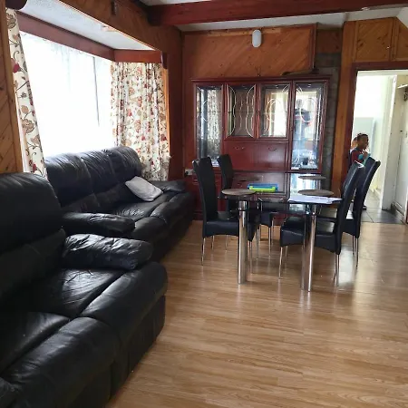 Jusdor Six Bed Lovely In Filton Apartmán Bristol