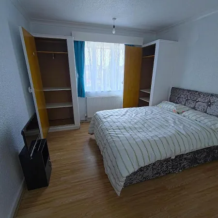 Jusdor Six Bed Lovely In Filton *