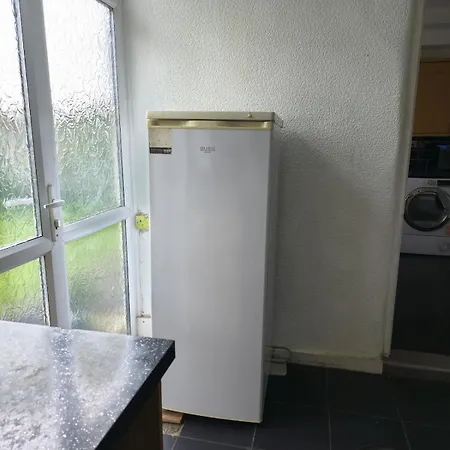 Jusdor Six Bed Lovely In Filton Bristol