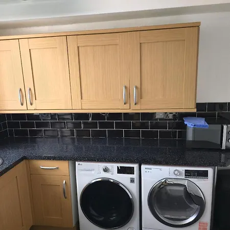 Jusdor Six Bed Lovely In Filton Apartmán
