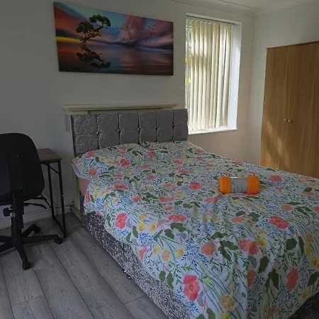 Apartmán Jusdor Six Bed Lovely In Filton