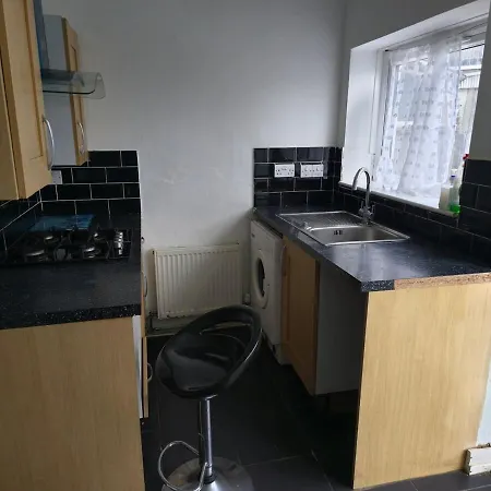 Jusdor Six Bed Lovely In Filton Apartmán *