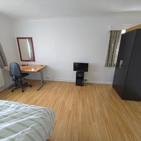Jusdor Six Bed Lovely In Filton Apartmán *