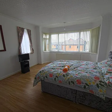 Jusdor Six Bed Lovely In Filton Apartmán Bristol