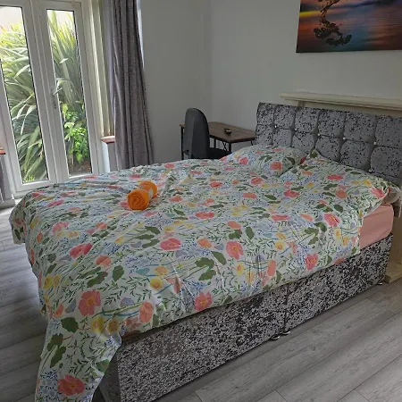 Jusdor Six Bed Lovely In Filton Apartmán Bristol