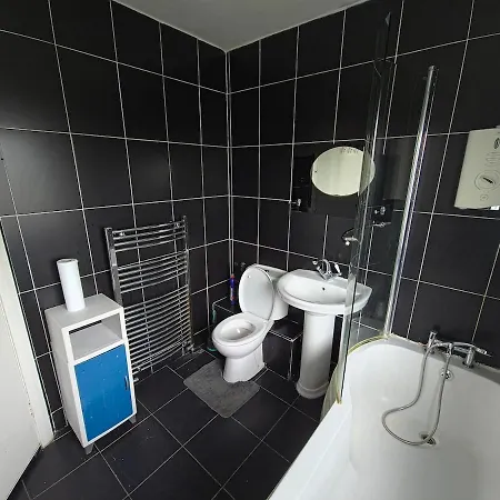 Jusdor Six Bed Lovely In Filton * Bristol