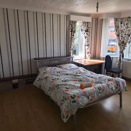 Jusdor Six Bed Lovely In Filton Apartmán Bristol